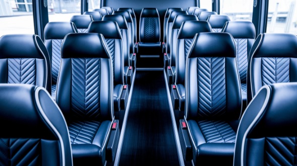 davenport 20 passenger minibus rental